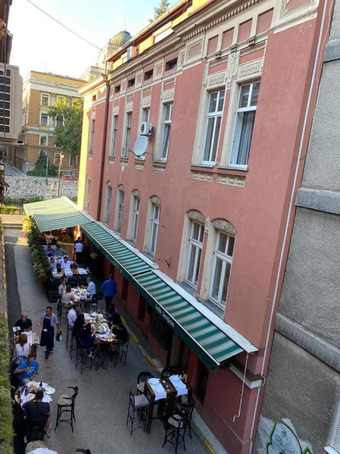 Academy Of Art Apartment Сараєво Екстер'єр фото